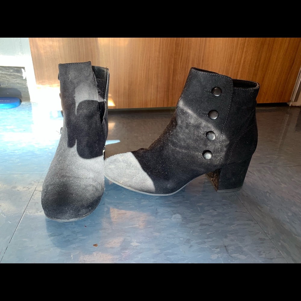 Black ankle booties